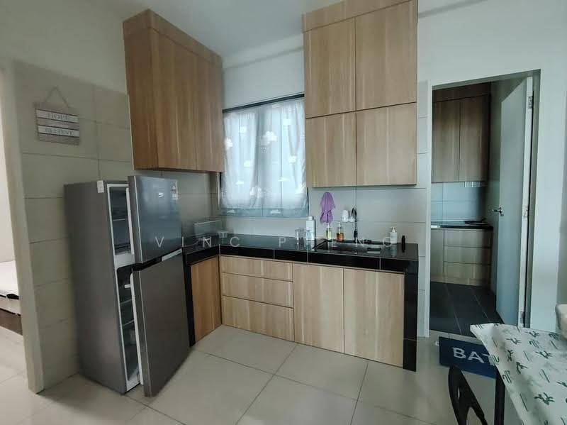 Service Residence for Sale at Ong Kim Wee Residence - Vinc Pheng - Kitchen - PropertyGuru.com.my