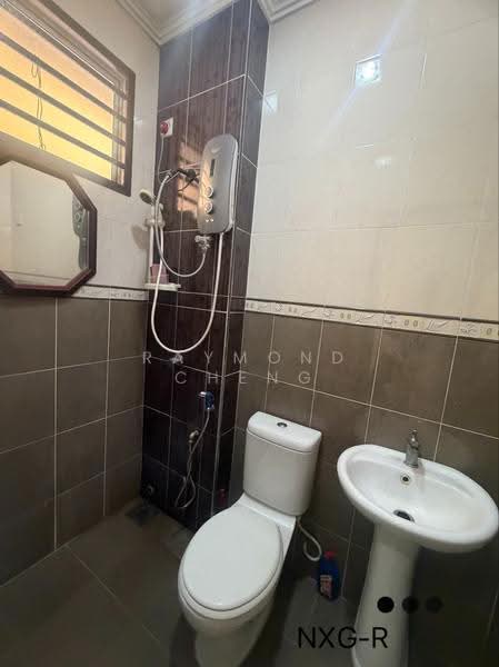 2-storey Terraced House for Sale in Bandar Parklands (Klang) - Raymond Cheng - Bathroom - PropertyGuru.com.my