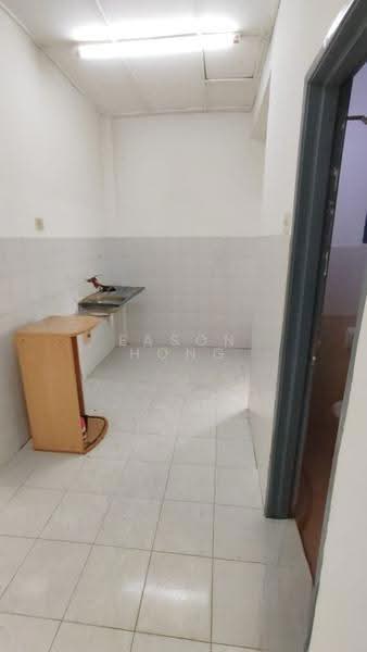 Apartment for Rent at Pangsapuri Putra Indah - Eason Hong - Kitchen - PropertyGuru.com.my