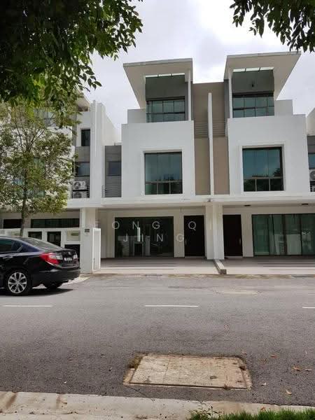 Rumah Teres 3-Tingkat untuk Dijual di LakePoint (Cyberjaya) - Fong Qi Jing - PropertyGuru.com.my