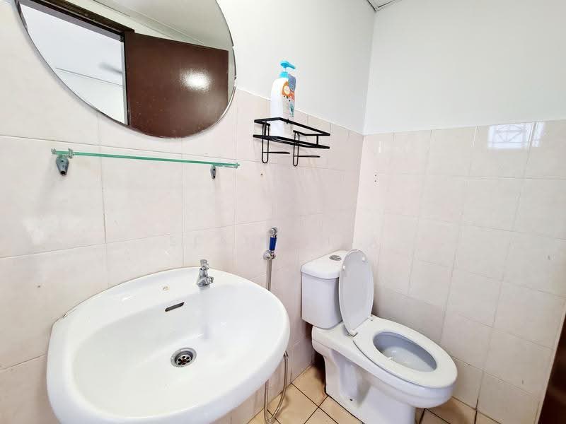 Kondominium untuk Dijual di Palm Spring @ Damansara - Sean Chia - Bathroom - PropertyGuru.com.my