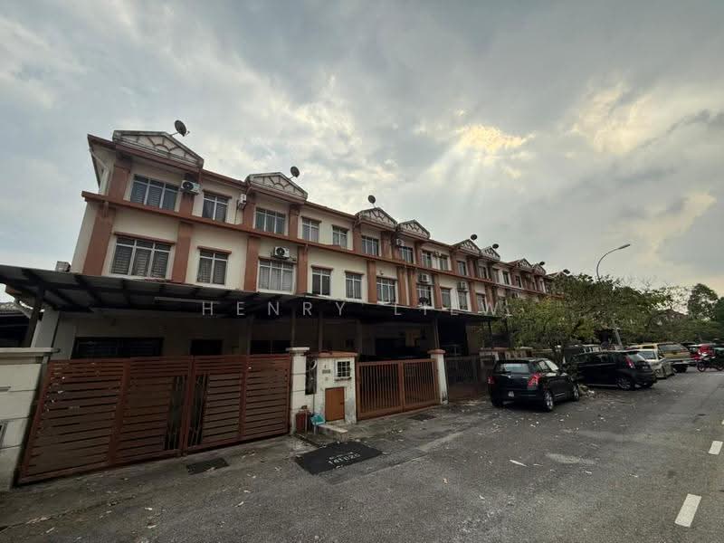 Rumah Teres 2.5-Tingkat untuk Dijual di Puchong (Selangor) - Henry Liew - PropertyGuru.com.my