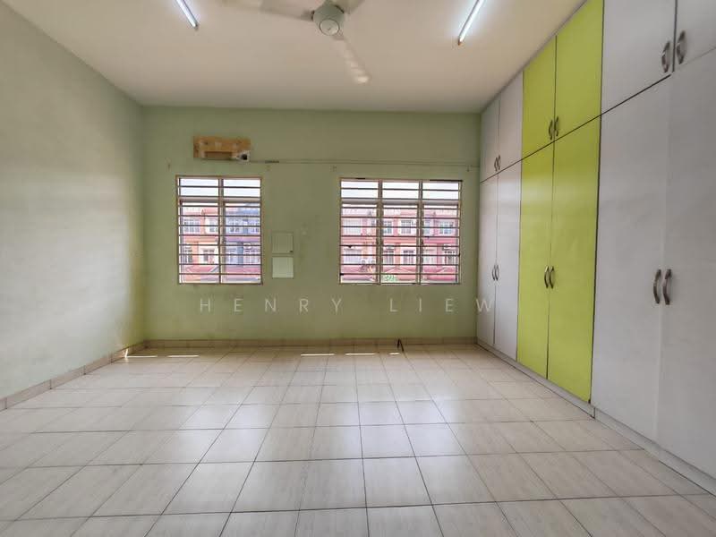 Rumah Teres 2.5-Tingkat untuk Dijual di Puchong (Selangor) - Henry Liew - PropertyGuru.com.my