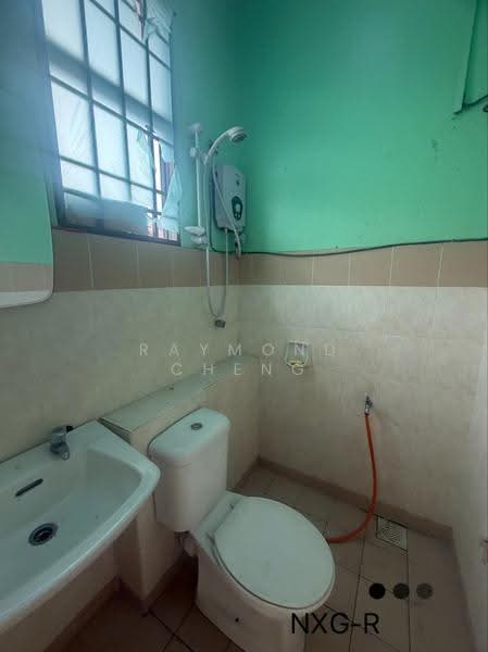 2-storey Terraced House for Sale in Bandar Parklands (Klang) - Raymond Cheng - Bathroom - PropertyGuru.com.my