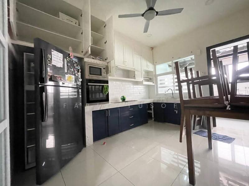 Semi-Detached House for Sale in Selayang (Selangor) - Farid Yusof - Kitchen - PropertyGuru.com.my