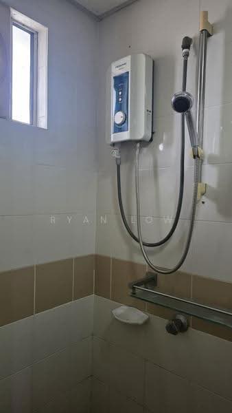 Condominium for Rent at Puncak Banyan - Ryan Low - Bathroom - PropertyGuru.com.my