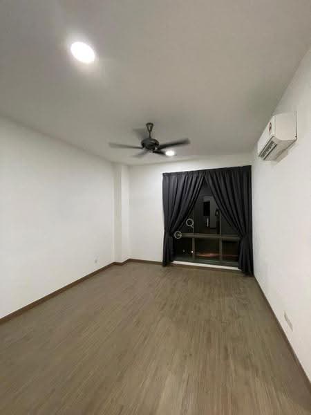 Rumah Teres 3-Tingkat untuk Disewa di LakePoint Residence (Cyberjaya) - Fong Qi Jing - PropertyGuru.com.my