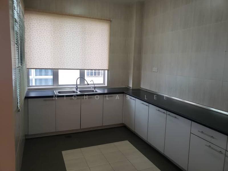 Kondominium untuk Dijual di Canning Suites - Nicholas Lee - Kitchen - PropertyGuru.com.my