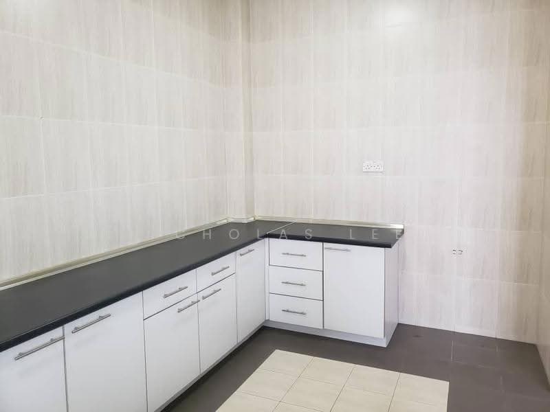 Kondominium untuk Dijual di Canning Suites - Nicholas Lee - Kitchen - PropertyGuru.com.my