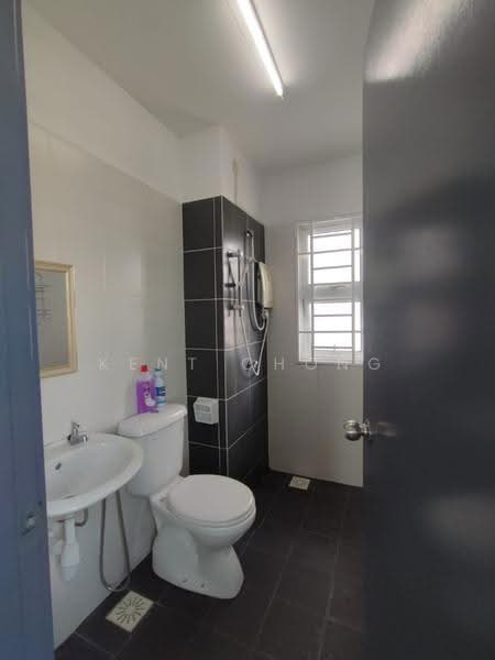 Kediaman Servis untuk Disewa di Saville @ Kajang - Kent Chong - Bathroom - PropertyGuru.com.my