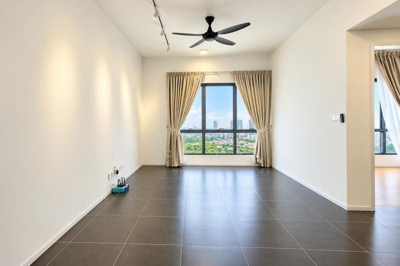 Kediaman Servis untuk Dijual di Ativo Suites @ Damansara Avenue - Joyce Chee - Living Room - PropertyGuru.com.my