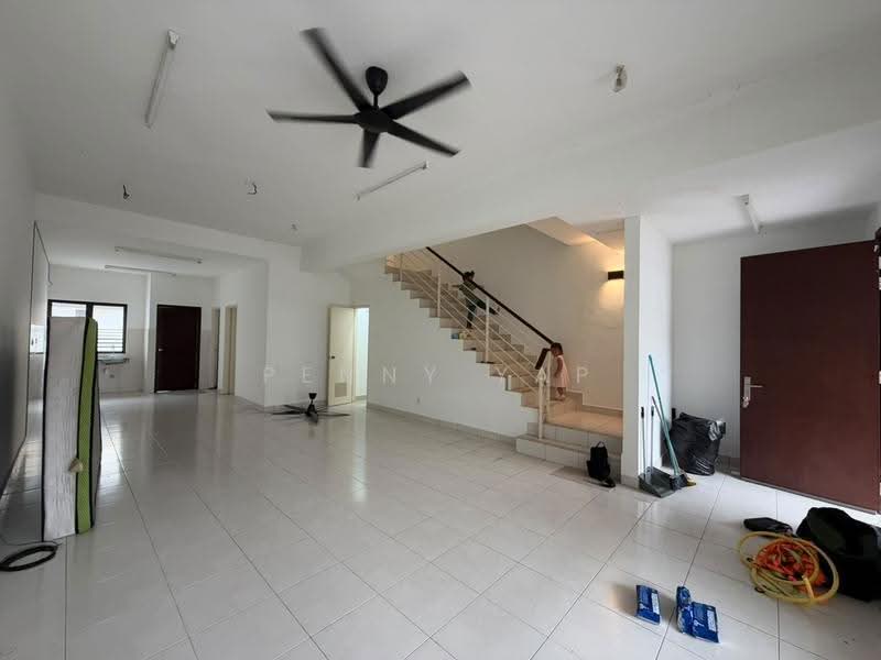 Rumah Teres 2-Tingkat untuk Disewa di M Residence 2 (Rawang) - Penny Yap - Living Room - PropertyGuru.com.my