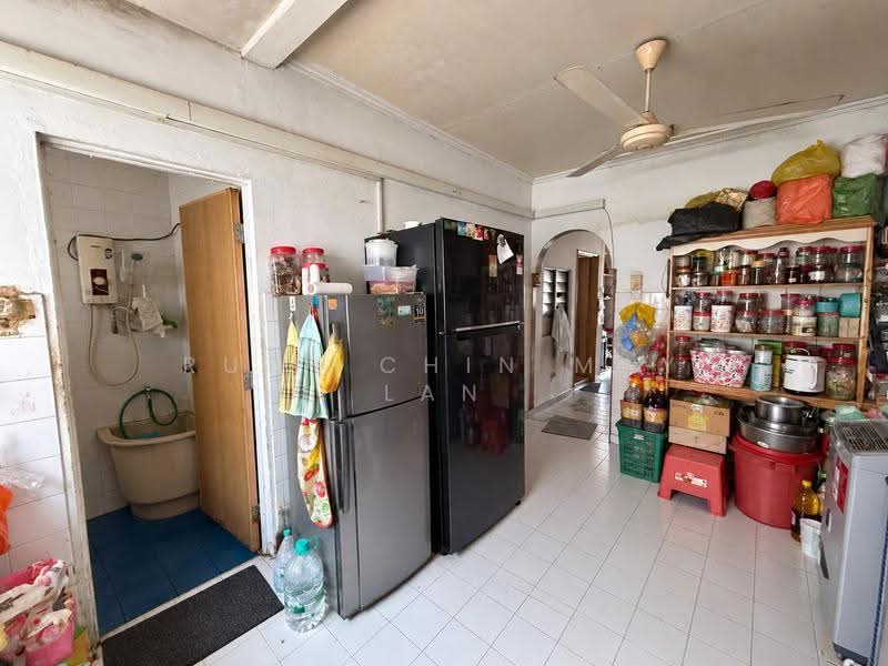 1-storey Terraced House for Sale in Taman Bukit Teratai (Ampang) - Ruth Chin May Lan - Kitchen - PropertyGuru.com.my