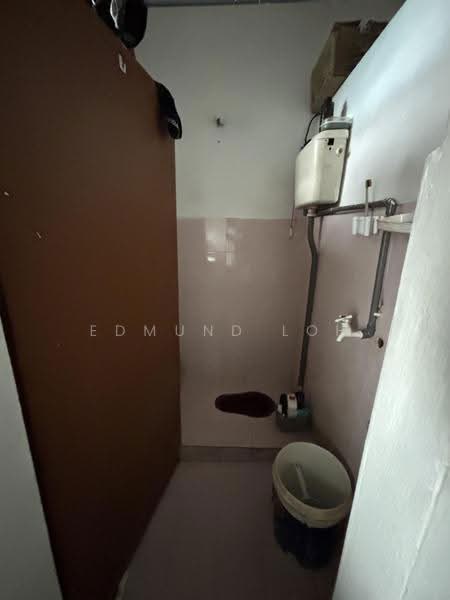 Rumah Teres 1-Tingkat untuk Dijual di Taman Bahagia (Senai) - Edmund Loh - Bathroom - PropertyGuru.com.my