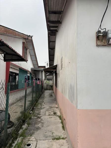 Rumah Teres 1-Tingkat untuk Dijual di Taman Bahagia (Senai) - Edmund Loh - PropertyGuru.com.my