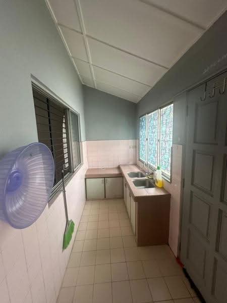 Rumah Teres 1-Tingkat untuk Disewa di Bandar Sri Damansara (Selangor) - Eric Per - Kitchen - PropertyGuru.com.my