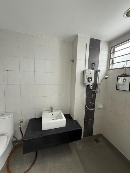 Rumah Teres 2-Tingkat untuk Disewa di Rawang (Selangor) - Penny Yap - Bathroom - PropertyGuru.com.my
