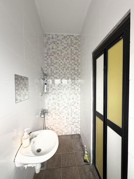 Rumah Teres 2-Tingkat untuk Dijual di Taman Midah (Cheras) - Dlynie Ooi - Bathroom - PropertyGuru.com.my