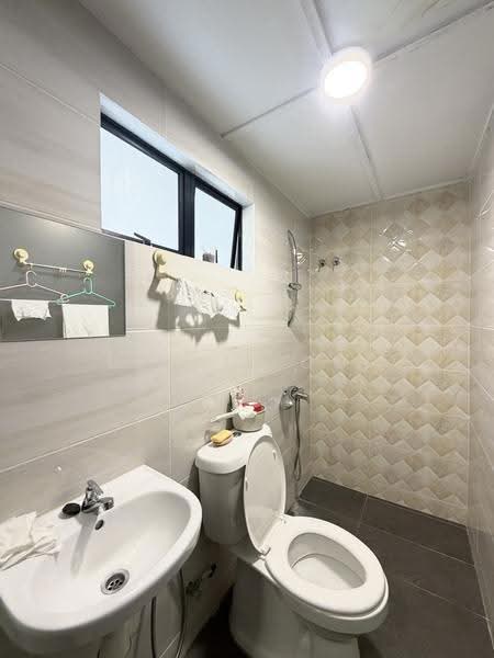 Rumah Teres 2-Tingkat untuk Dijual di Taman Midah (Cheras) - Dlynie Ooi - Bathroom - PropertyGuru.com.my
