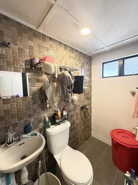 Rumah Teres 2-Tingkat untuk Dijual di Taman Midah (Cheras) - Dlynie Ooi - Bathroom - PropertyGuru.com.my