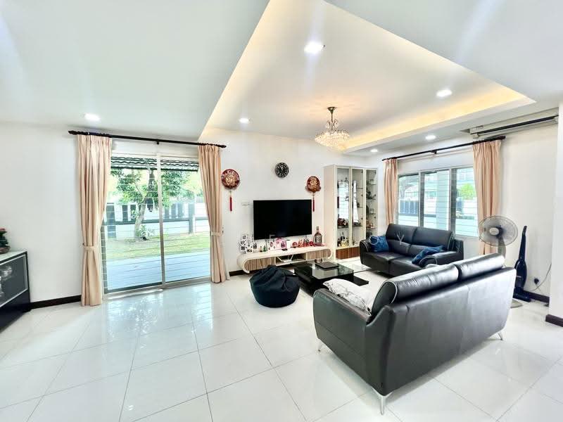 2.5-storey Terraced House for Sale in Taman Meranti Jaya (Puchong) - Eugene Choy - Living Room - PropertyGuru.com.my