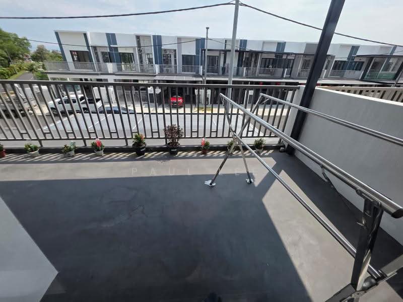Rumah Teres 2-Tingkat untuk Dijual di TAMAN PUCHONG UTAMA (Puchong) - Paul Lee - Balcony - PropertyGuru.com.my