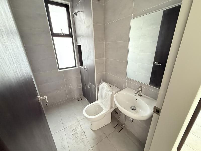 Rumah Kluster untuk Dijual di Taman Mount Austin (Tebrau) - Jaden Kee - Bathroom - PropertyGuru.com.my
