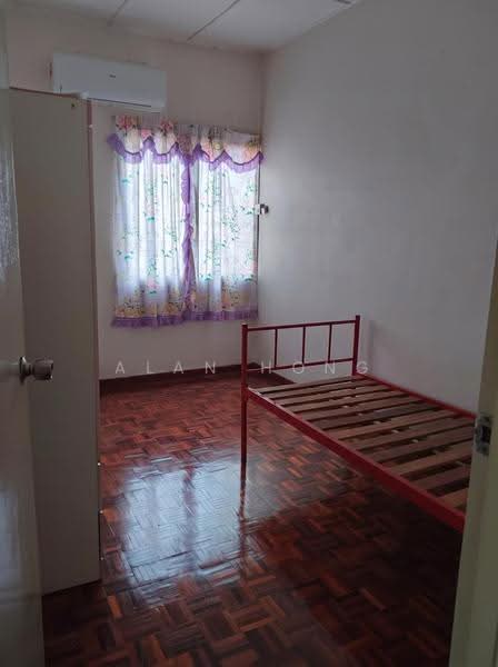 2-storey Terraced House for Rent in Taman Sri Endah (Sri Petaling) - Alan Hong - Bedroom - PropertyGuru.com.my