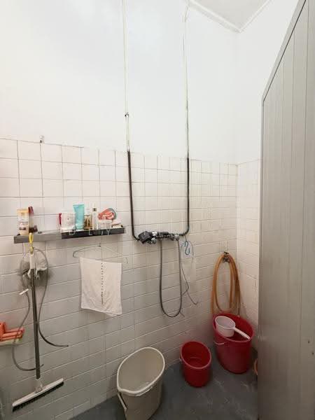 Rumah Teres 2-Tingkat untuk Dijual di Taman Midah (Cheras) - Dlynie Ooi - Bathroom - PropertyGuru.com.my