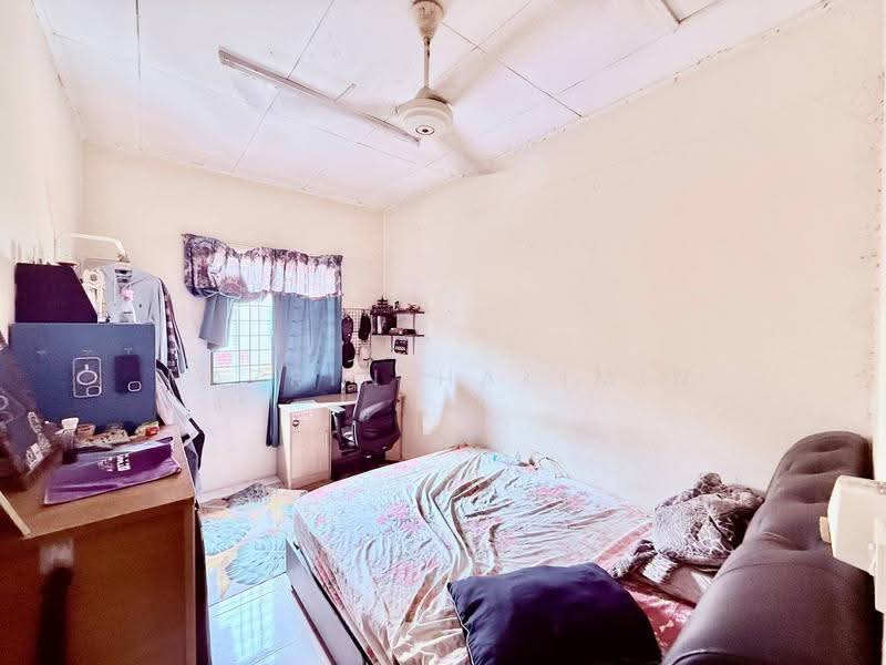 2-storey Terraced House for Sale in Puteri Heights (Rawang) - Nazrin Hakimin - Bedroom - PropertyGuru.com.my