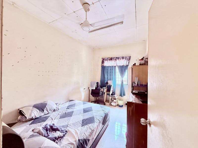 2-storey Terraced House for Sale in Puteri Heights (Rawang) - Nazrin Hakimin - Bedroom - PropertyGuru.com.my