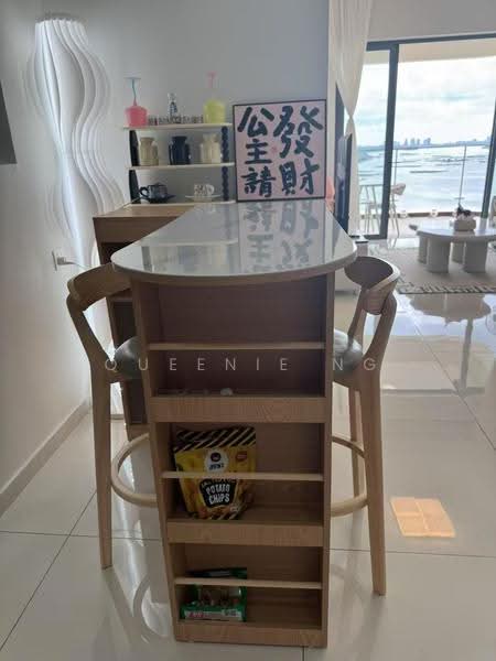 Kondominium untuk Disewa di Kings Bay @ Country Garden Danga Bay - Queenie Ng - Dining Room - PropertyGuru.com.my