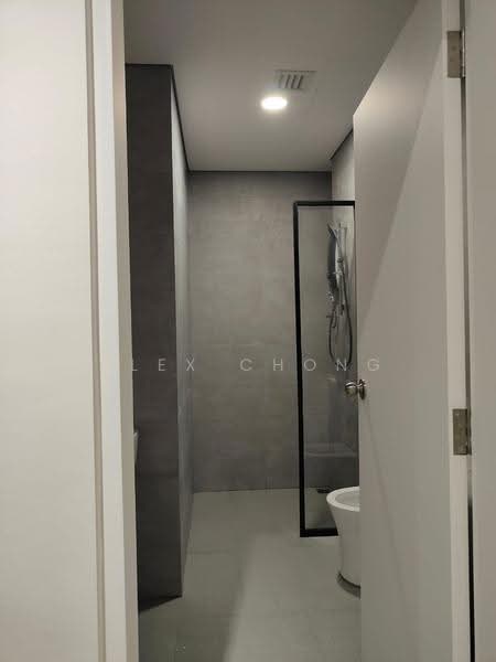 Kediaman Servis untuk Dijual di Cubic Botanical - Alex CHONG - Bathroom - PropertyGuru.com.my