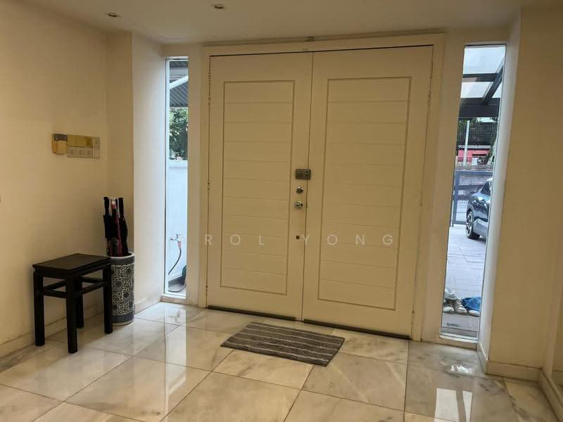 Rumah Bandar untuk Dijual di Bukit Bandaraya (Bangsar) - Carol Yong - Entrance - PropertyGuru.com.my