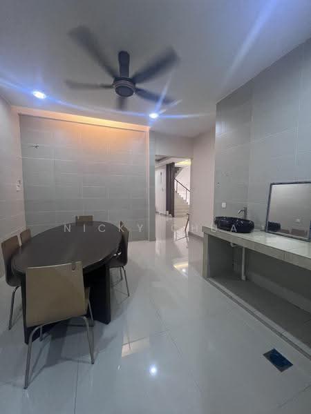Rumah Banglo untuk Disewa di Nilai (Negeri Sembilan) - Nicky Chua - Dining Room - PropertyGuru.com.my