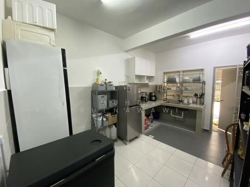 2-storey Terraced House for Sale in Kuala Selangor (Selangor) - Muhd Khairulnawawi Kamaruddin - Kitchen - PropertyGuru.com.my