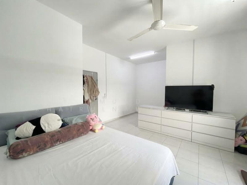 2-storey Terraced House for Sale in Kuala Selangor (Selangor) - Muhd Khairulnawawi Kamaruddin - Bedroom - PropertyGuru.com.my
