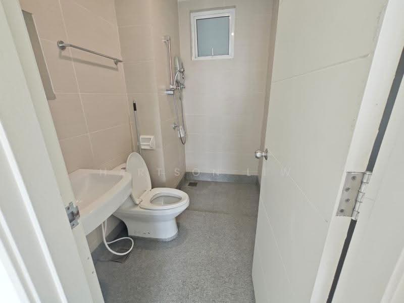 Condominium for Rent at The Regina - Hartson Lew - Bathroom - PropertyGuru.com.my