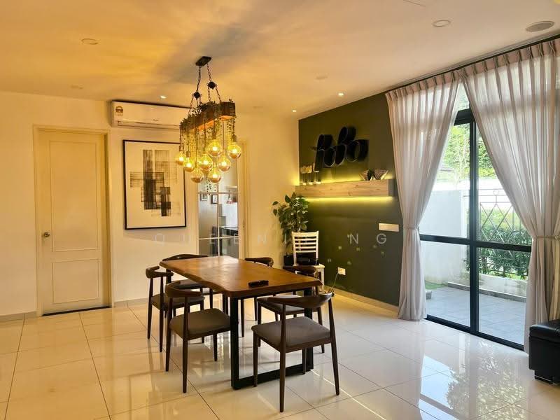 Rumah Teres untuk Dijual di Johor Bahru (Johor) - Queenie Ng - Dining Room - PropertyGuru.com.my