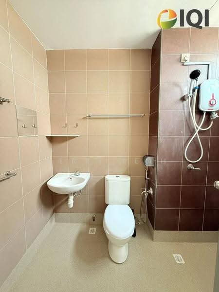 Kondominium untuk Disewa di Capri Park Condominium - Kerry Seah - Bathroom - PropertyGuru.com.my