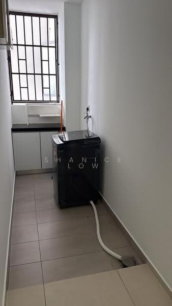 Kondominium untuk Disewa di Park Villa - Shanice Low - Balcony - PropertyGuru.com.my