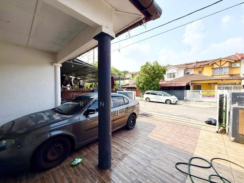 Rumah Teres 2-Tingkat untuk Dijual di Seksyen 8 (Bangi) - Nazrin Hakimin - Exterior - PropertyGuru.com.my