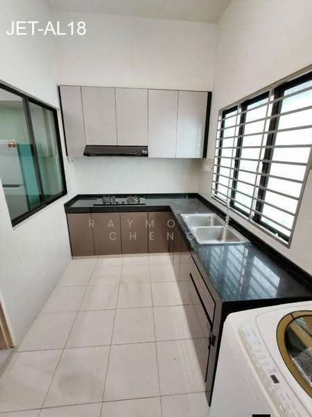 2-storey Terraced House for Sale in Setia Indah (Setia Alam) - Raymond Cheng - Kitchen - PropertyGuru.com.my