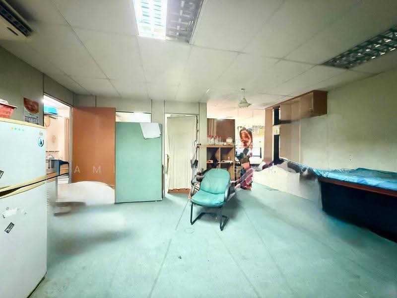 Shop / Office for Sale in Kepong (Kuala Lumpur) - Amirul Nasyriq - Interior - PropertyGuru.com.my