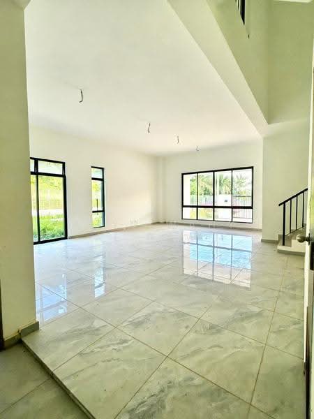 Terraced House for Sale in Bandar Putra Kulai (Kulai) - Wahyu Al Rawi - Living Room - PropertyGuru.com.my