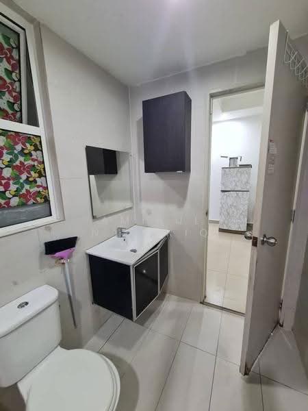 Service Residence for Sale at Menara U - Amirul Nasyriq - Bathroom - PropertyGuru.com.my