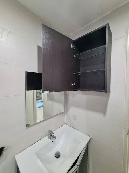 Service Residence for Sale at Menara U - Amirul Nasyriq - Bathroom - PropertyGuru.com.my