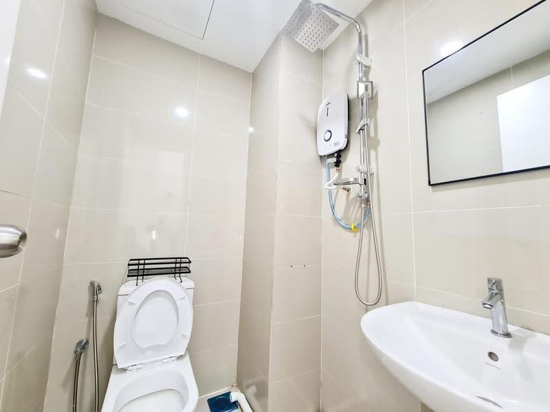 Service Residence for Sale at The Scott Garden SOHO - Sean Chia - Bathroom - PropertyGuru.com.my