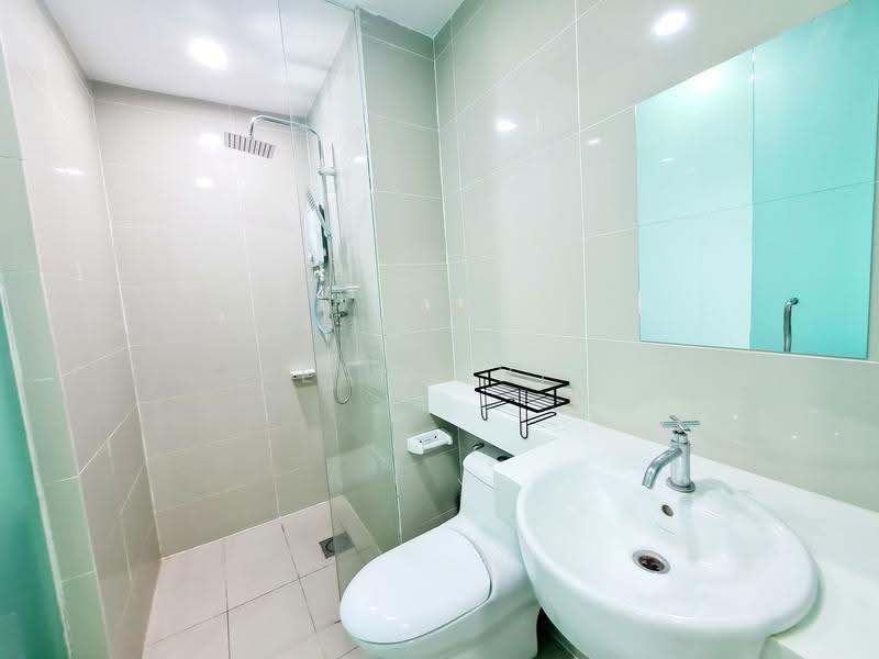 Service Residence for Sale at The Scott Garden SOHO - Sean Chia - Bathroom - PropertyGuru.com.my