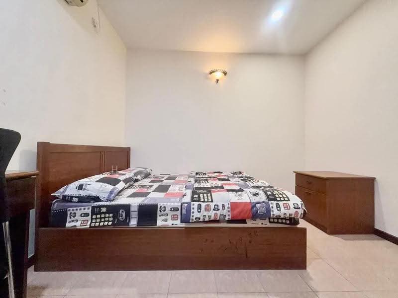 Apartment for Rent at Pusat Perniagaan Jalan Raja Uda - Hekenh Lee - Bedroom - PropertyGuru.com.my